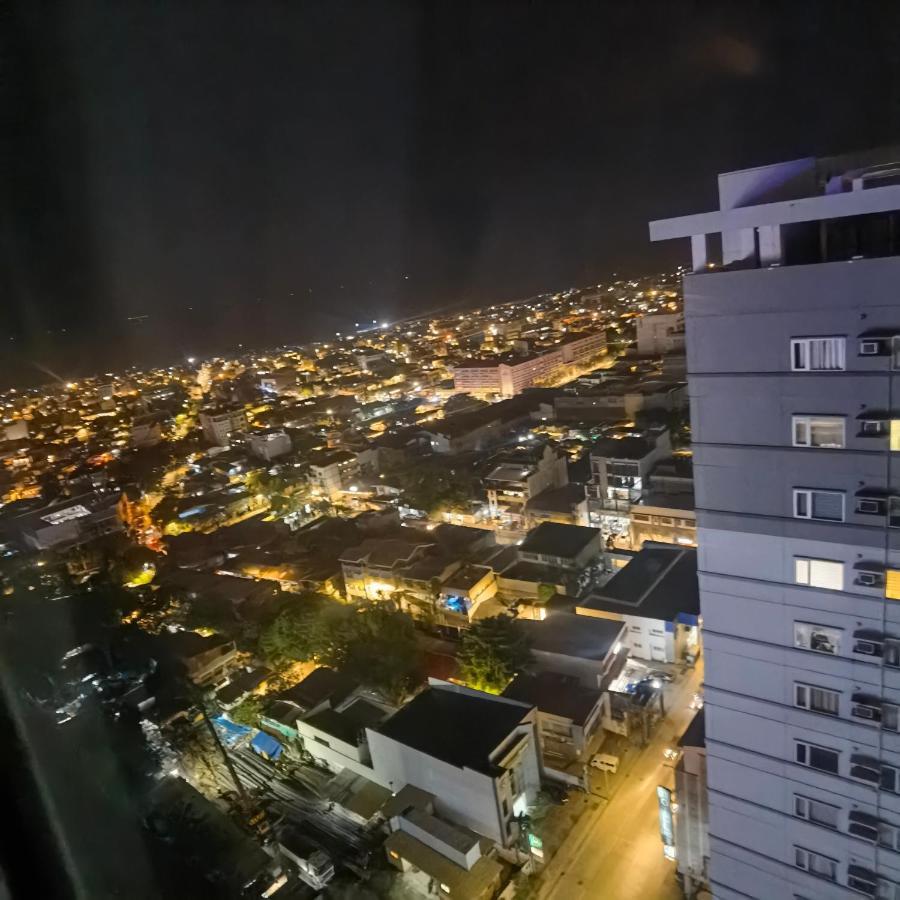 Avida Davao Condos, Downtown Cm Recto Avenue, Davao City Экстерьер фото