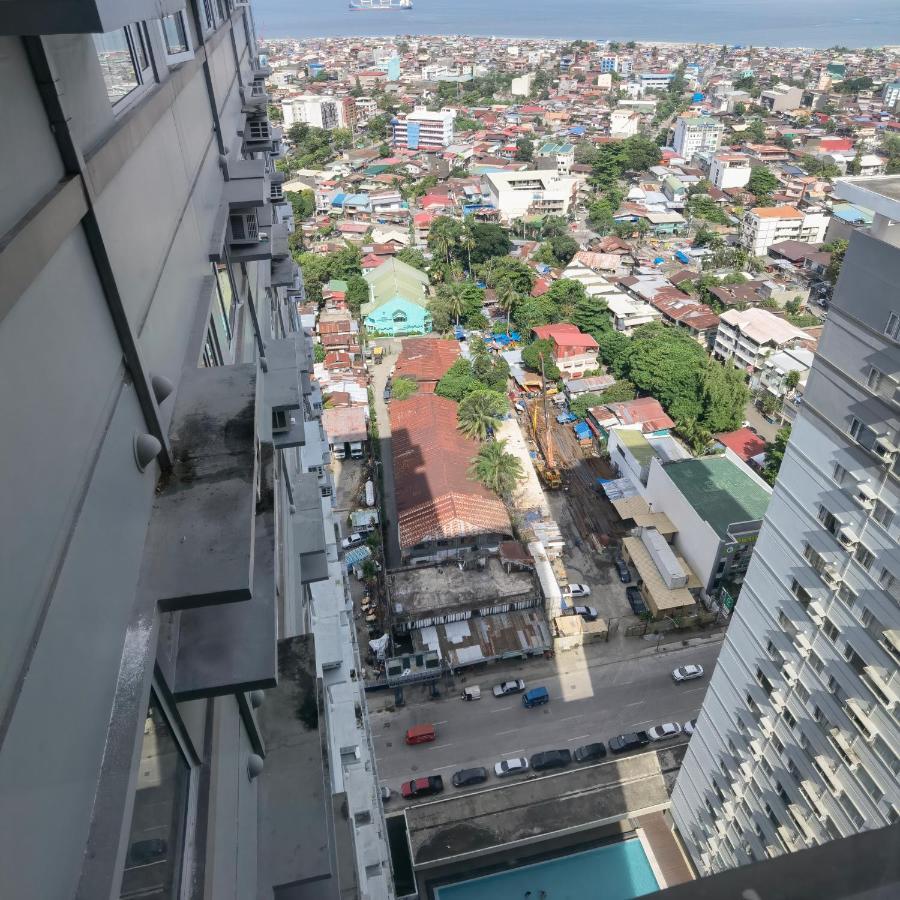 Avida Davao Condos, Downtown Cm Recto Avenue, Davao City Экстерьер фото